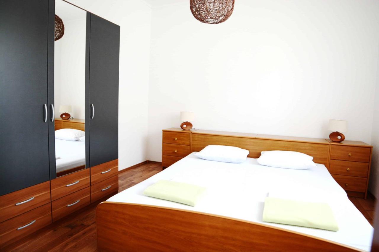 Apartman Verde Pridraga Exterior photo